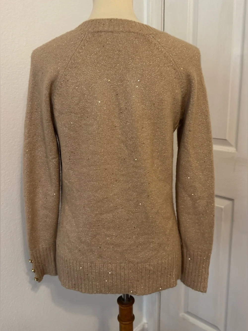 LILLY PULITZER Kaycee Sequin Knit Sweater Gold Metallic V Neck Relaxed Fit XXS